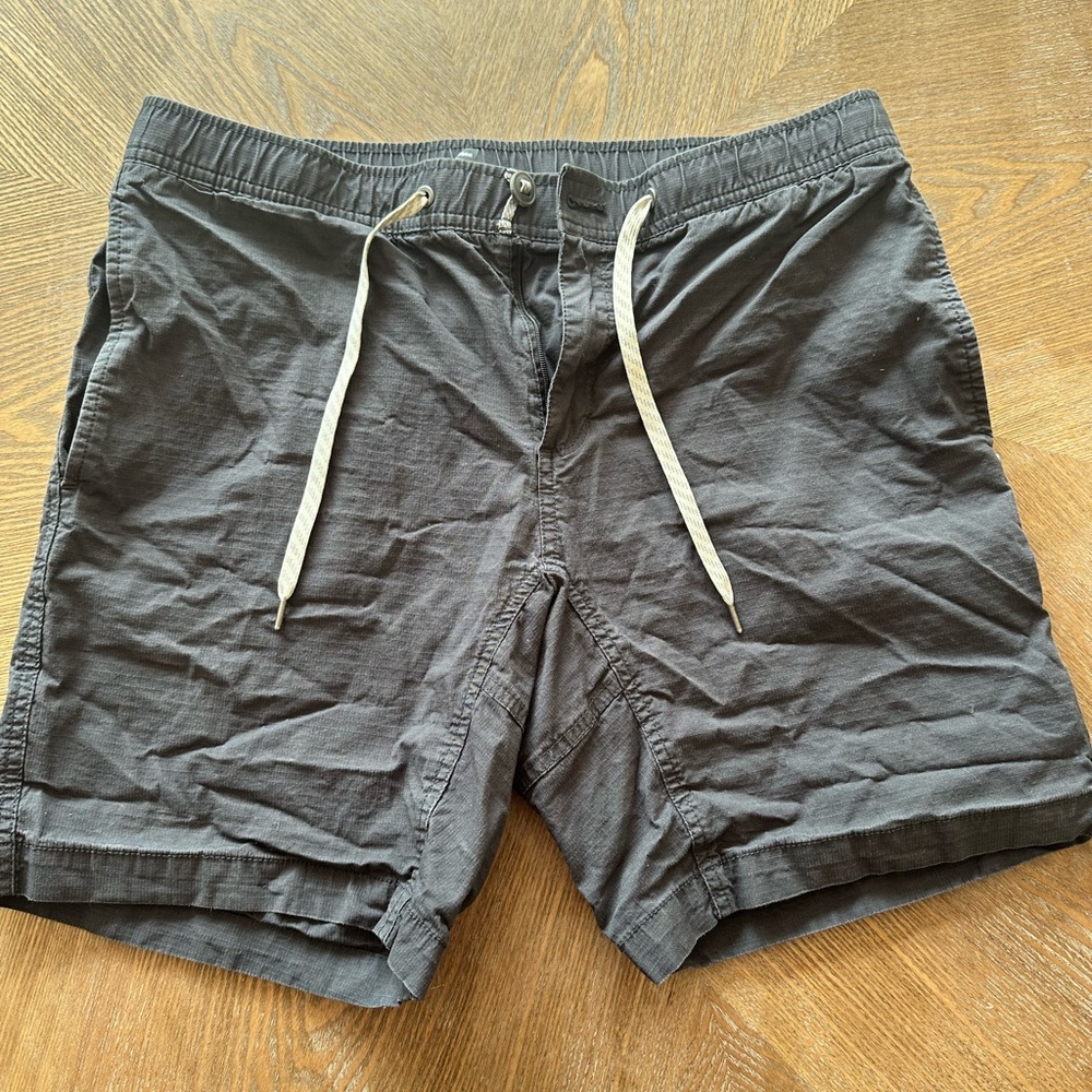 Men’s Vuori Ripstop Shorts - Size L